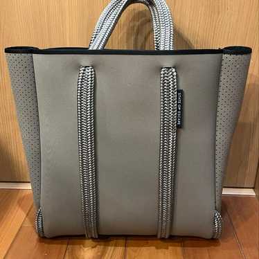 State of escape tote - Gem State of escape tote - Gem