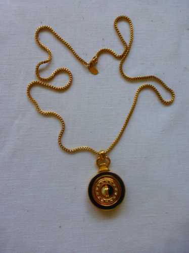 Vtg KJL Kenneth Jay Lane Goldplate Rhinestone Pea… - image 1