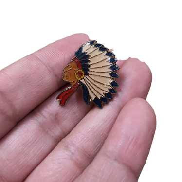 Indian chief pin - Gem