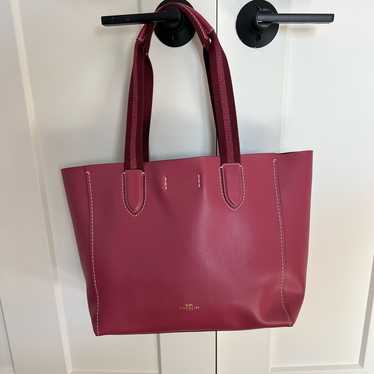 Coach Tote. New (Never Used) No Tags. Pink Real Le