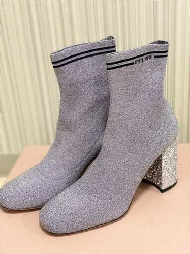 Beautiful item ♡1 time use [Miu Miu] Lamesole boo… - image 1