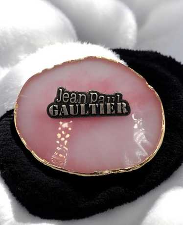 jean paul gaultier ピンバッジ 美品 ジャンポールゴルチエ