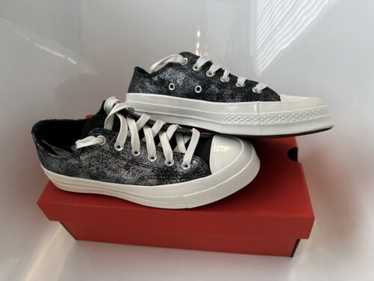 Size 6.5, 8.5 Converse Chuck Taylor All Star meta… - image 1