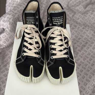 Maison margiela black and - Gem