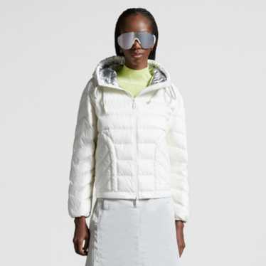 Moncler white puffer - Gem Moncler white puffer - Gem