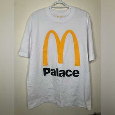 【Palace x McDonald's】 Logo T-Shirt White ★大人気★ Palace x McDonald's Logo T-shirt White Men's - FW23 - US