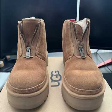 UGG® Neumel Platform Chukka Boot - Little Kid / Big Kid