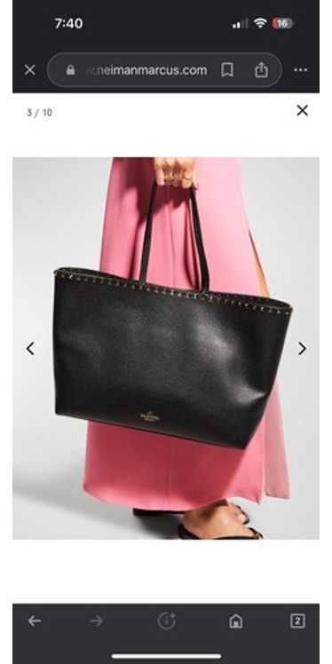 トートバッグ VALENTINO SS25 ROCKSTUD (3W0B0M81HZC 0NO) 楽天市場】VALENTINO ROCKSTUD Leather Toteの通販