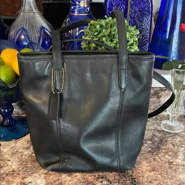 90’s OLD COACH TOTEBAG Vintage Coach Classic Lunch Tote | Style 9077 | Black | Made