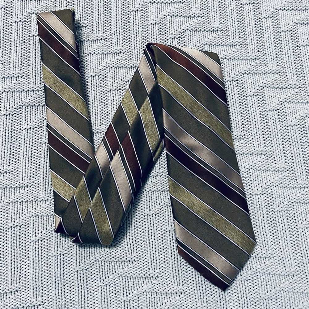 Vintage Oleg Cassini Gimbels olive green tie