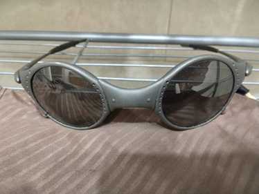 Oakley Mars クレーター 人類の監督なく生み出されたデザイン：オークリー、MARS X-METAL