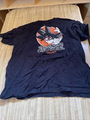 Dragon Ball Z -T-shirt -Size Large - Gem Dragon Ball Z -T-shirt -Size Large - Gem