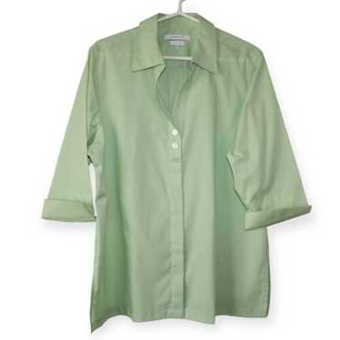 Foxcroft NYC 18P Shaped Green Short Sleeve 3 Butto