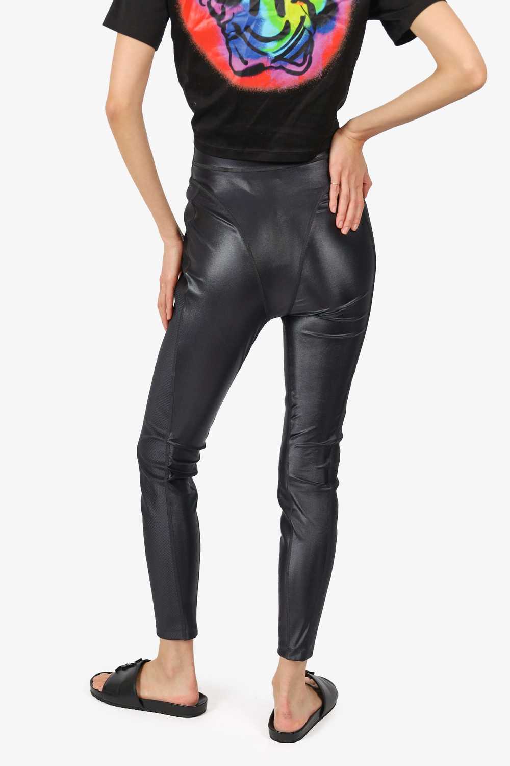 【関税込み】Alexander Wang ブラック Panty Line レギンス Alexander Wang Panty Line Legging in Black | FWRD