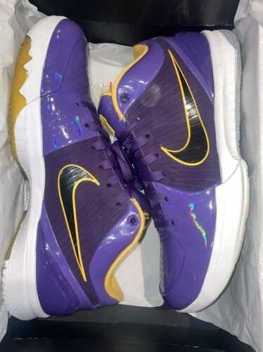 Nike Kobe 4 Protro Undefeated Los Angeles Lakers - Gem Nike Kobe 4 Protro Undefeated Los Angeles Lakers - Gem