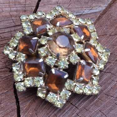 1950s vintage dome brooch - Gem