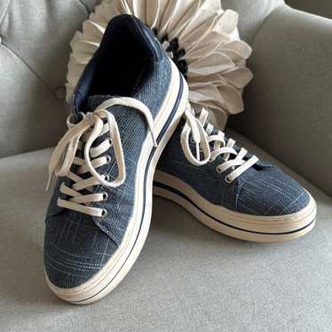 Clarks Cloudsteppers Audreigh Sun Sneaker Low-Top 