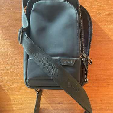 Tumi sling bag, black - Gem