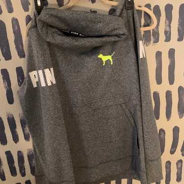 Vs Pink - Cowell Neck Work Out Pull Over - image 1