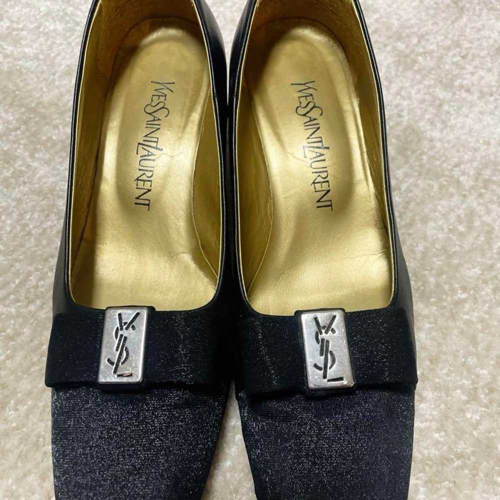 Yves Saint Laurent pumps, size 23CM