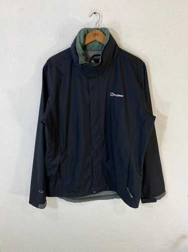 berghaus GORE-TEX ジャケットUK M Asia L Men's MTN Seeker Gore-Tex Jacket - Black/Red | Berghaus