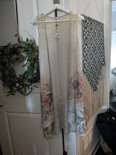 Beautiful Vocal Long Open Front Vest Floral Bohemi