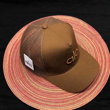 Alo district trucker hat - Gem