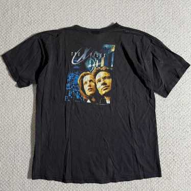 The X-Files Retro Vintage 90s Sci-Fi Unisex Classic T-Shirt