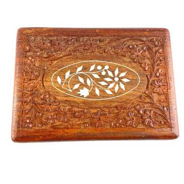 Vintage hand carved lidded - Gem