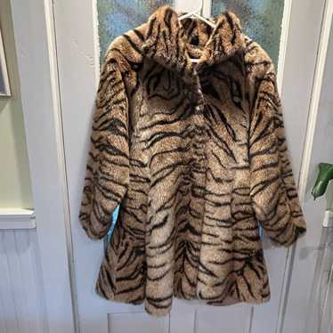 Faux fur coat tiger - Gem