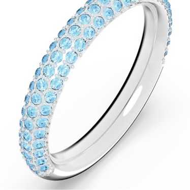 SWAROVSKI/スワロフスキーGLACIER/CRYSTAL RING/水色 Amazon.com: Swarovski Matrix Crystal Ring Collection, Round