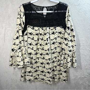 Anthropologie Ryu Floral Peasant Top Black Ivory B