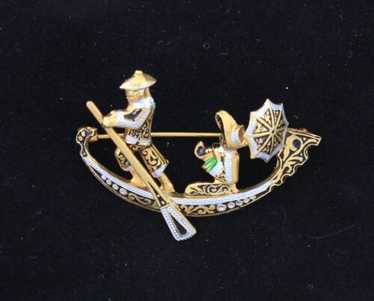 Vintage brooch chinese boat - Gem