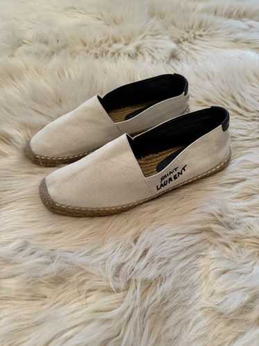 フラットシューズ SAINT LAURENT SIGNATURE CANVAS ESPADRILLES Saint Laurent Signature Canvas Espadrilles – BALTINI