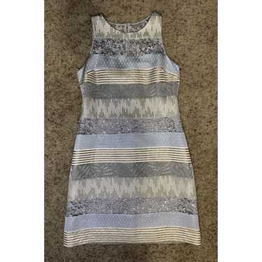 Kay Unger Silver Gray Metallic Sequin Lace Sheath 