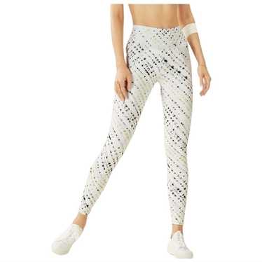 Fabletics High-Waisted Statement Powerhold Legging