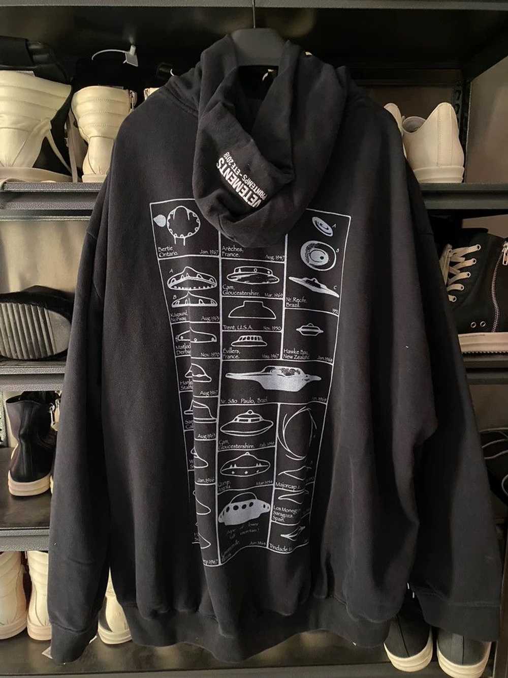 Vetements vetements SS18 UFO Hoodie 2504-Nextarrow
