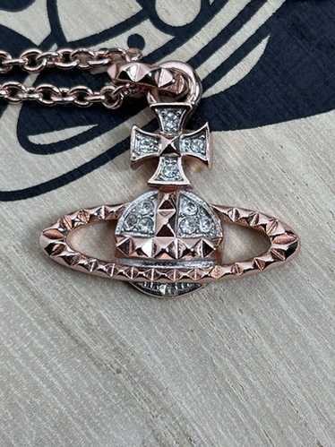 アクセサリー Vivienne Westwood MAYFAIR BAS RELIEF MAYFAIR BAS RELIEF PENDANT（ネックレス）｜Vivienne Westwood