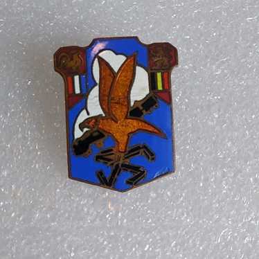 ★１９４０年代＊アメリカ軍＊陸軍＊歩兵第３２連隊ＤＩ/クレストバッジ（実物） Historical police badge - Gem