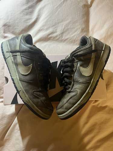 希少NIKE 2004 DUNK ヴィンテージスニーカー Vintage 2004 Nike Dunk High Size 12 Varsity Red Black Bred