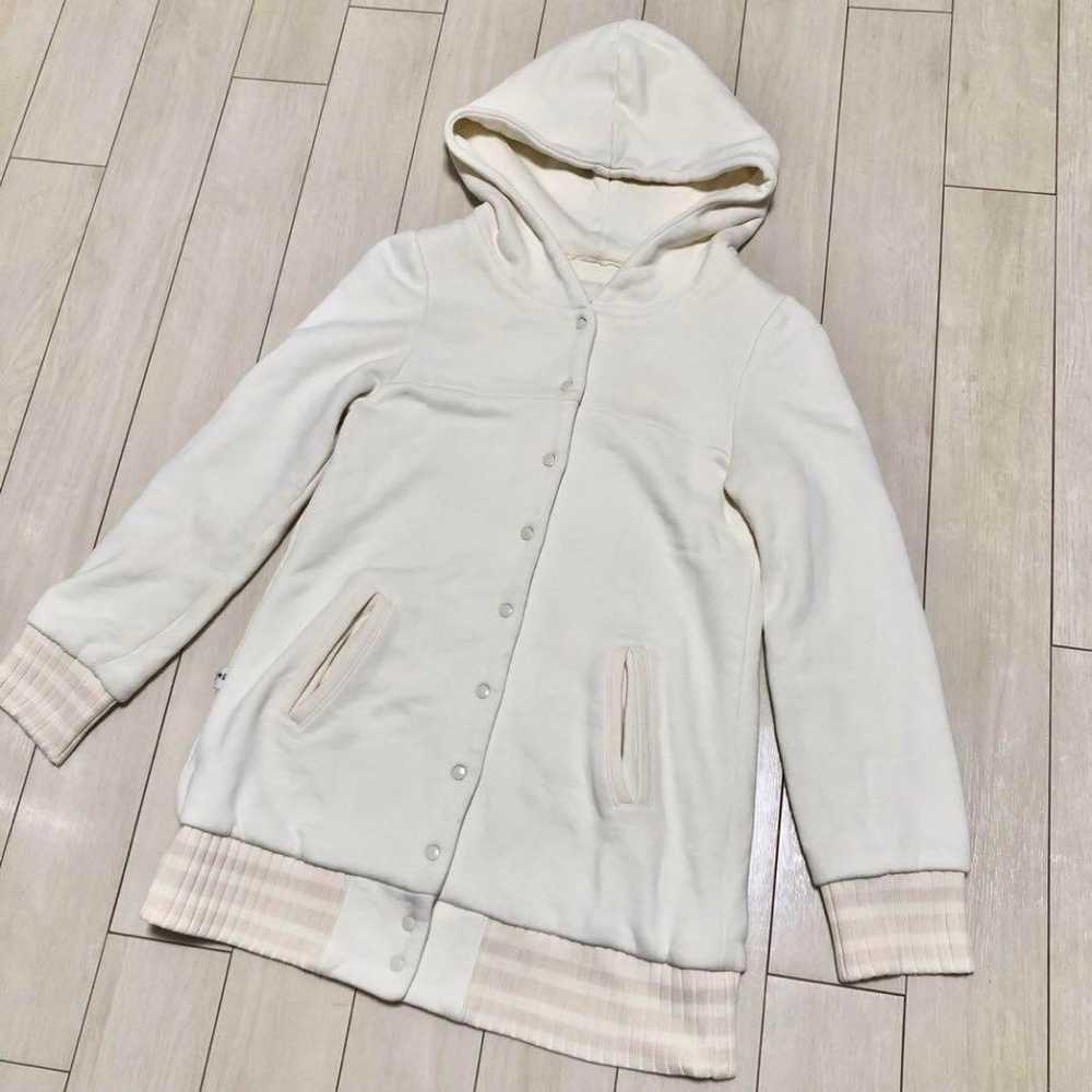 【Popular staple】franchelippee cotton hooded blouson in ivory color.