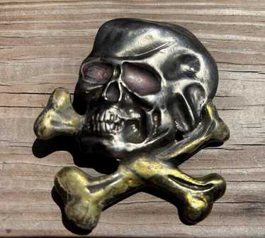 Buy Skull and Crossbones Belt Buckle | BuckleMyBelt.com