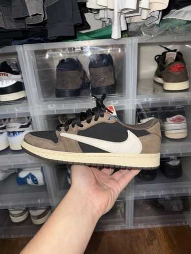 Size 8 - Jordan 1 x Travis Scott Low Mocha