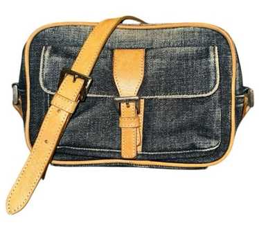 BURBERRY BLUE LABEL デニムポーチ BURBERRY BLUE LABEL デニムポーチ