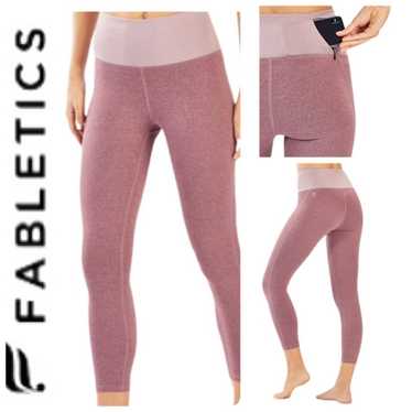 Fabletics High-Waist Statement Heathered Capri Che