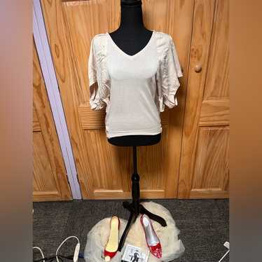 Santorelli Cream Ruched V-Neck Blouse