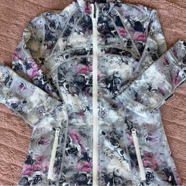 美品 Lululemon Difine ジャケット サイズ4 花柄　シースルー Define ジャケット *Nulu | ジャケット&アウター | Lululemon JP