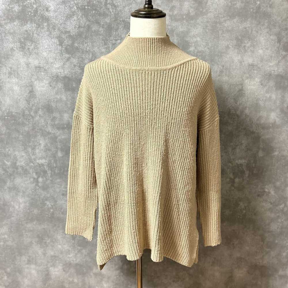 【Modest Mood】送料/関税込 THE KNIT SLIP - CAMEL WornOnTV: Laura's beige knit sweater on All American | Monet
