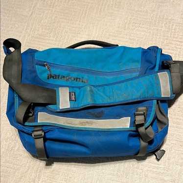 【美品】patagonia half mass messenger bag ANDBL.jpg