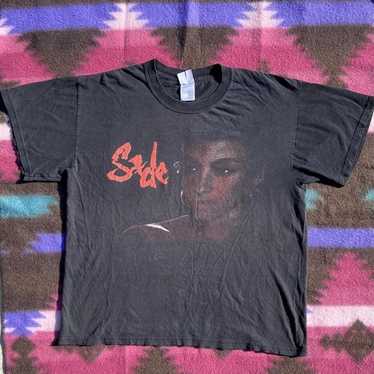 Sade \"Lovers Rock 2001\" Tシャツ 新品 Vintage Sade Lovers Rock 2001 Tour T-Shirt – For All To Envy